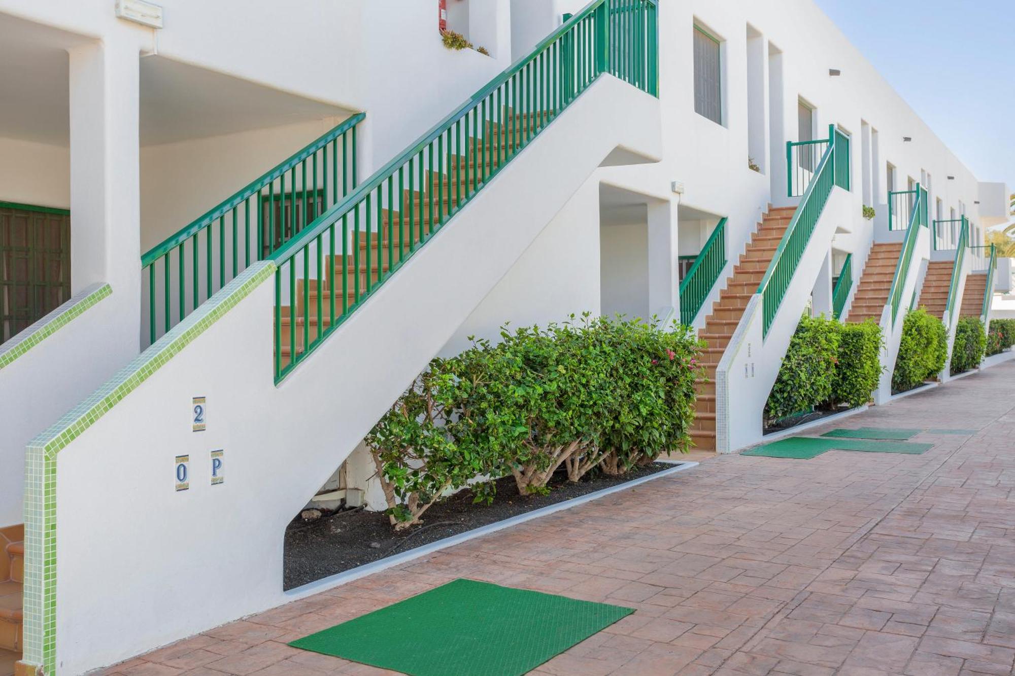 Club Del Carmen Aparthotel Puerto del Carmen  Exterior photo