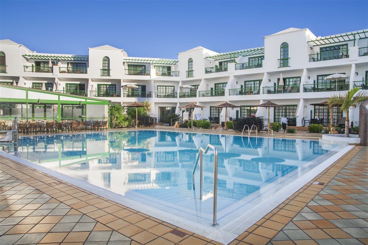 Club Del Carmen Aparthotel Puerto del Carmen  Exterior photo