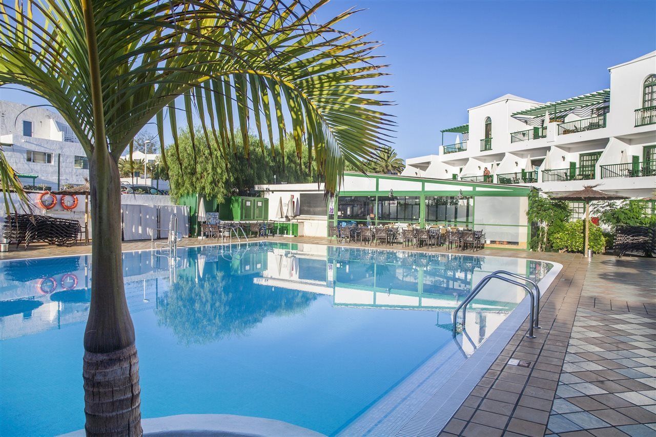 Club Del Carmen Aparthotel Puerto del Carmen  Exterior photo